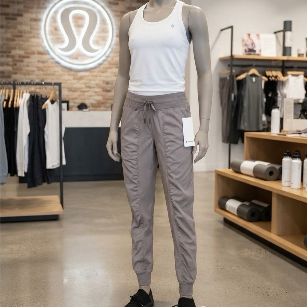 🍋 Lululemon Dance Studio Jogger